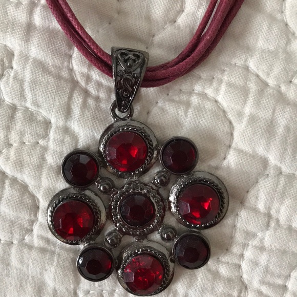 Necklace - Picture 2 of 2